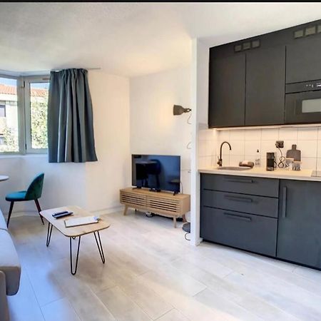 Studio Contemporain Avec Piscine Proche De La Mer Cannes Exteriér fotografie